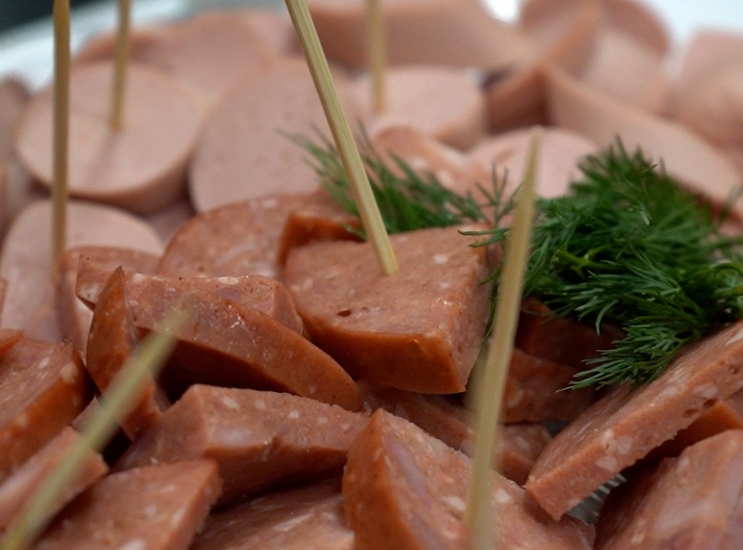 Колбасу из мяса сайги начали производить в Уральске